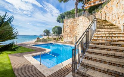 Piscina de Planta baixa en venda en Castell-Platja d'Aro amb Aire condicionat, Calefacció i Terrassa