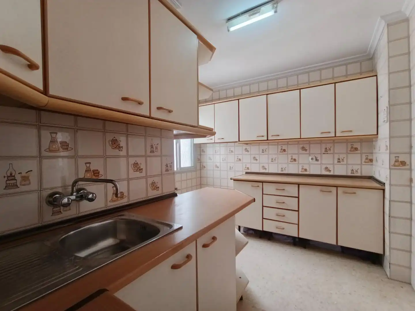 Cocina de Piso en venta en Sevilla con Aire acondicionado y Balcón