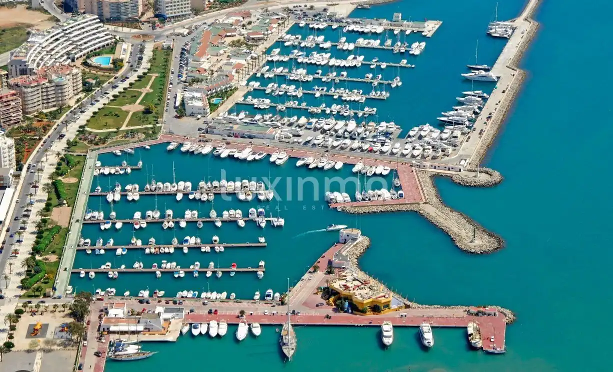 Attico con piscina in vendita a Marina Botafoc - Platja de Talamanca, imagen 3