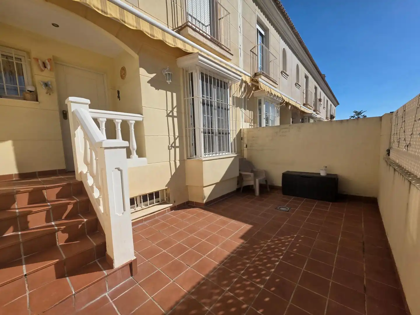 Vista exterior de Casa adosada en venda en Rincón de la Victoria amb Aire condicionat, Calefacció i Terrassa