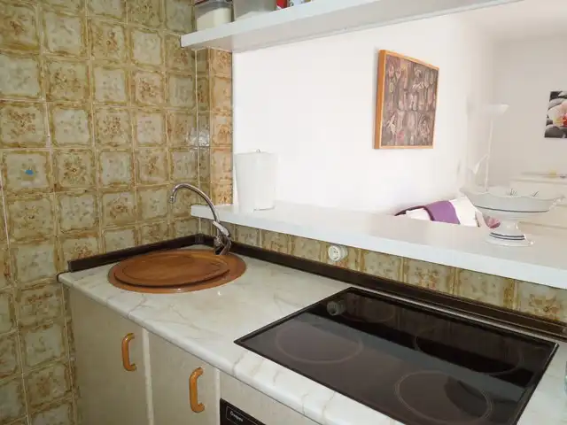 Cuina de Pis en venda en Torrox amb Aire condicionat, Moblat i Rentadora