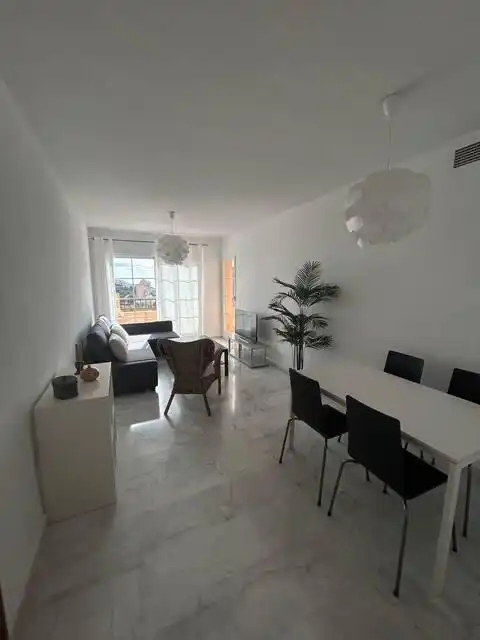 Sala de estar de Ático de alquiler en Fuengirola con Aire acondicionado, Terraza y Trastero