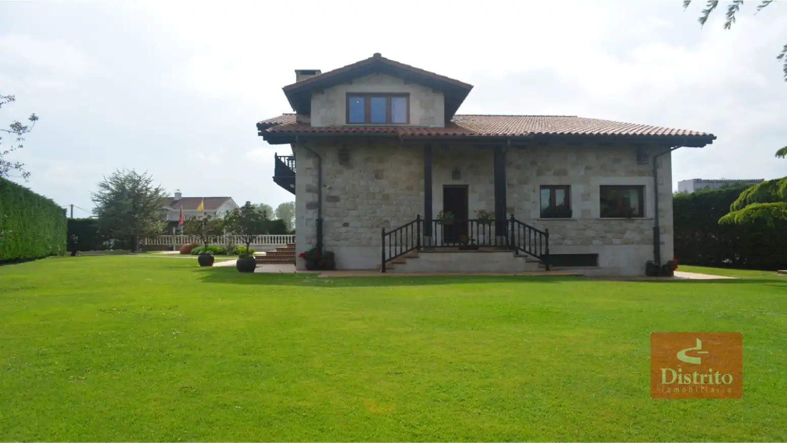 Casa amb terrassa en venda a Soto de la Marina - Murillo, imagen 8