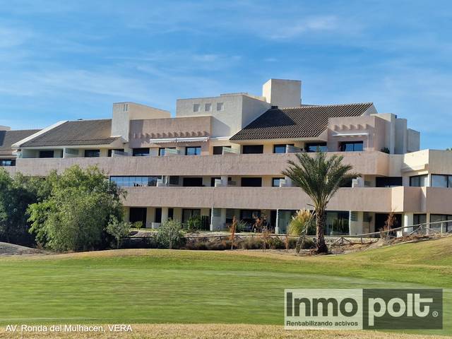 Piso en Alquiler en Ronda del Mulhacén, 3 en Golf Valle Este