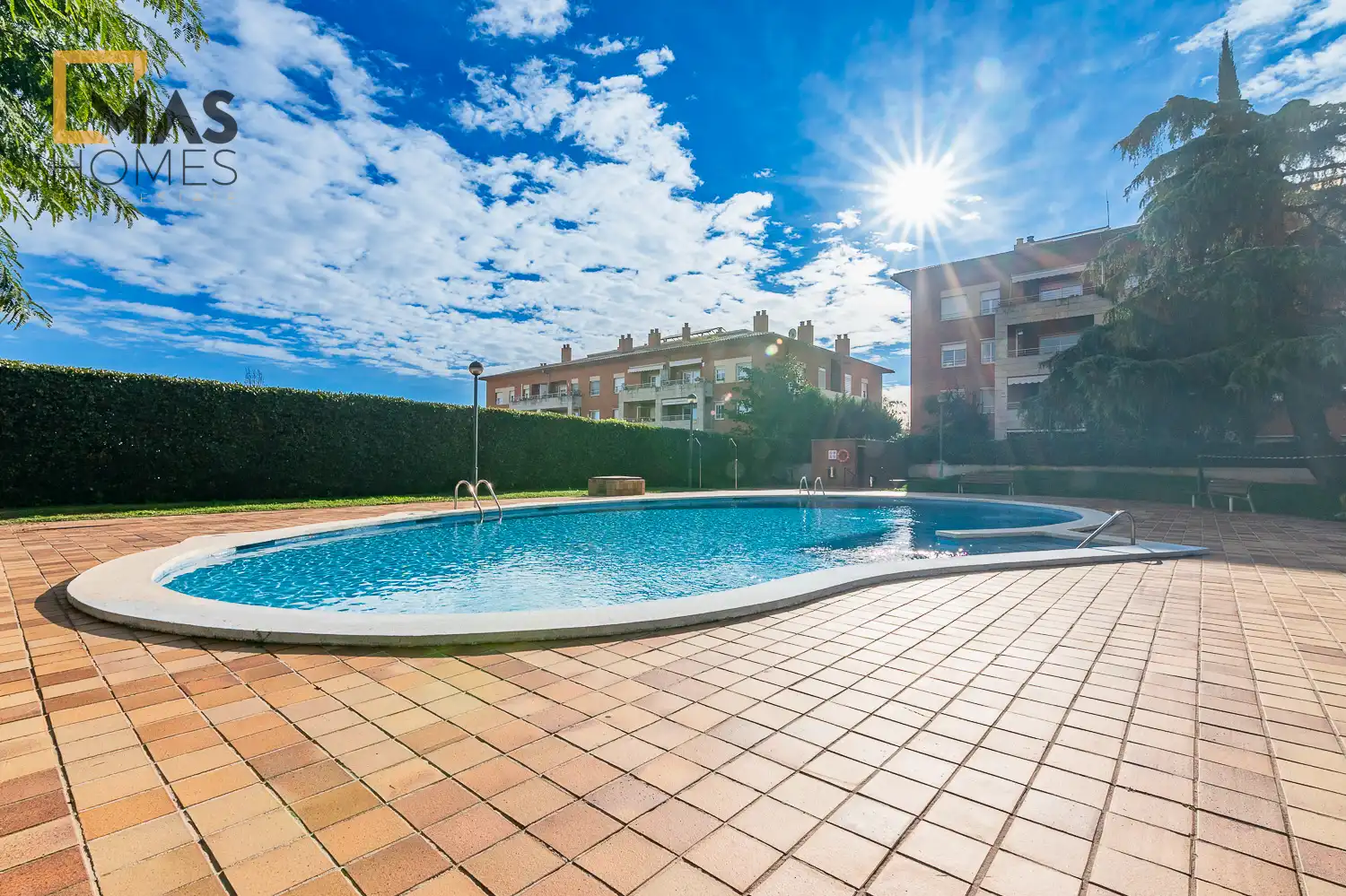 Piscina de Pis en venda en Sant Cugat del Vallès amb Aire condicionat, Calefacció i Parquet