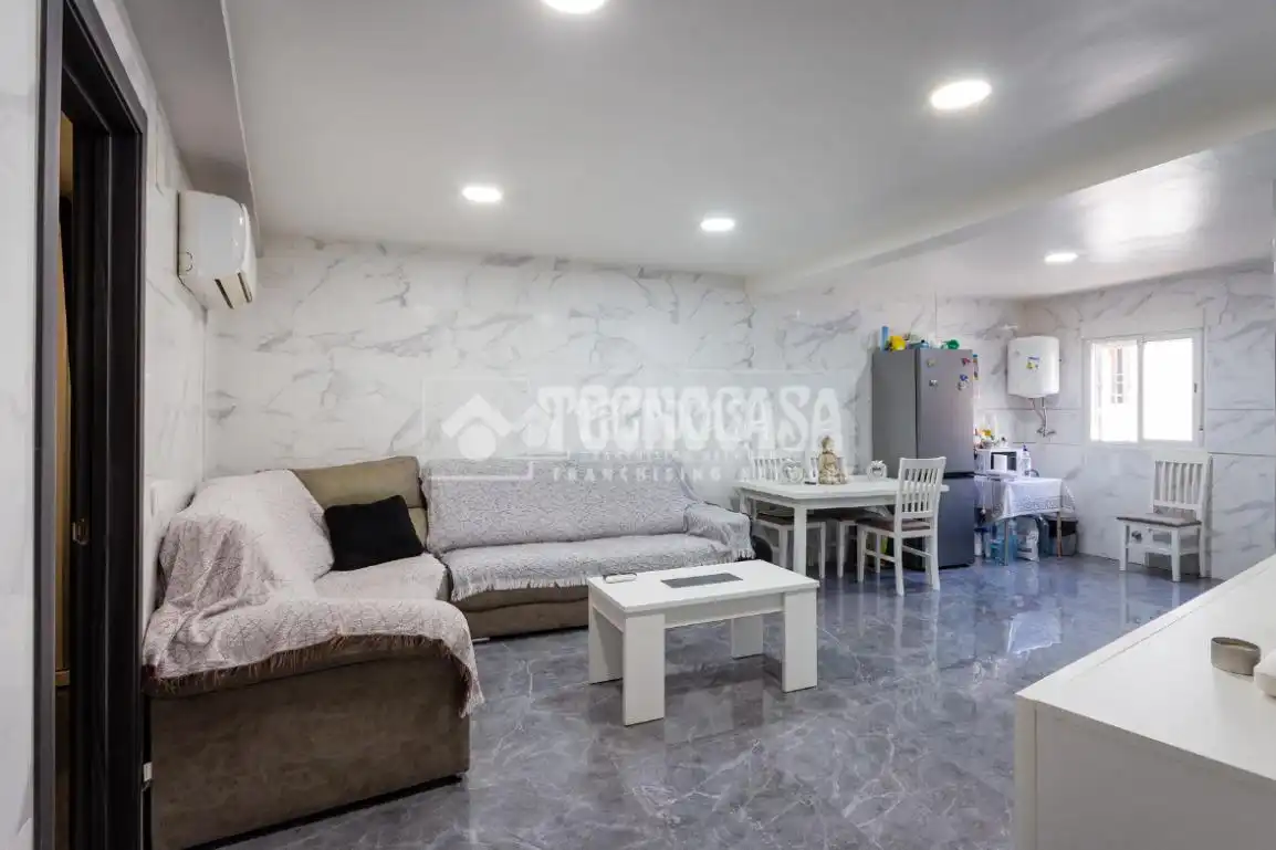 Sala d'estar de Casa o xalet en venda en Vélez-Málaga amb Terrassa