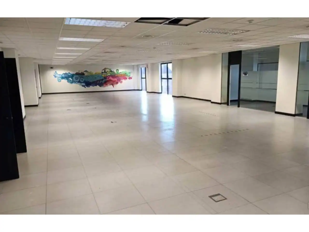 Office for sale in Madrid  with Air Conditioner and Alarm