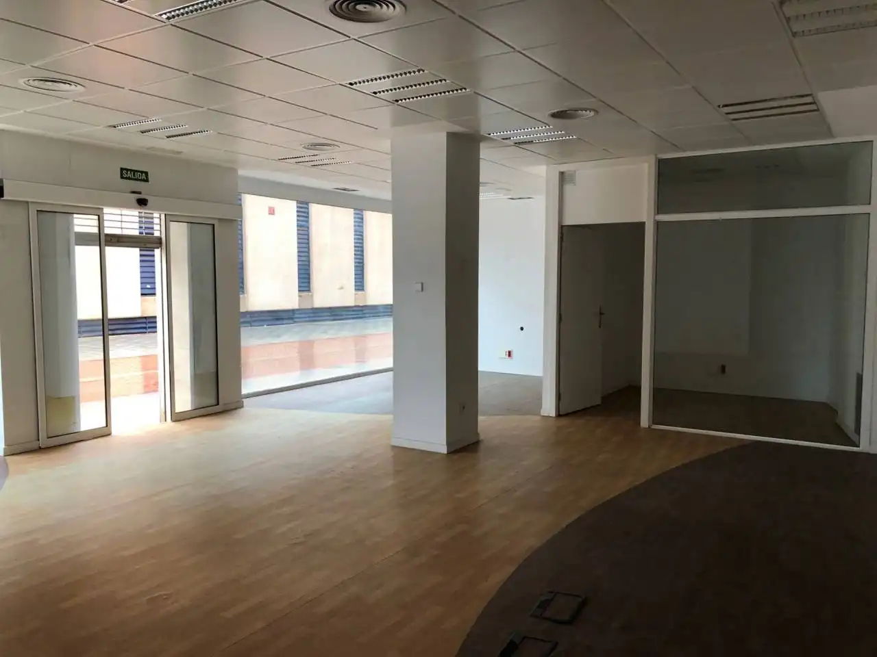 Commercial properties for rent in Calle REYES CATOLICOS,, 4, Plaza Castelar - Mercado Central