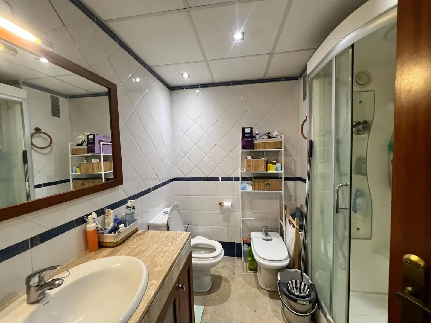 Badezimmer von Wohnung zum Verkauf in Marbella mit Klimaanlage, Terrasse und Balkon