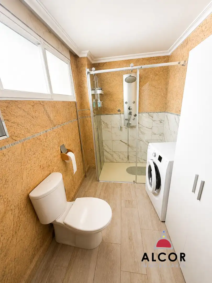 Badezimmer von Maisonette zum Verkauf in Benicarló mit Klimaanlage, Terrasse und Balkon