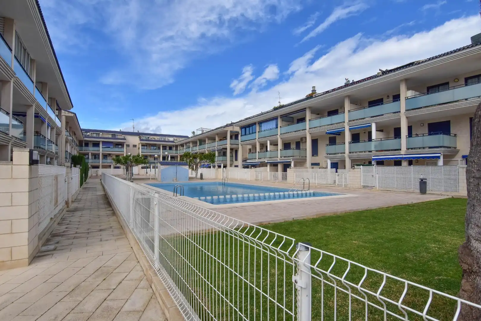Piscina de Piso de alquiler en Puçol con Aire acondicionado, Jardín privado y Terraza