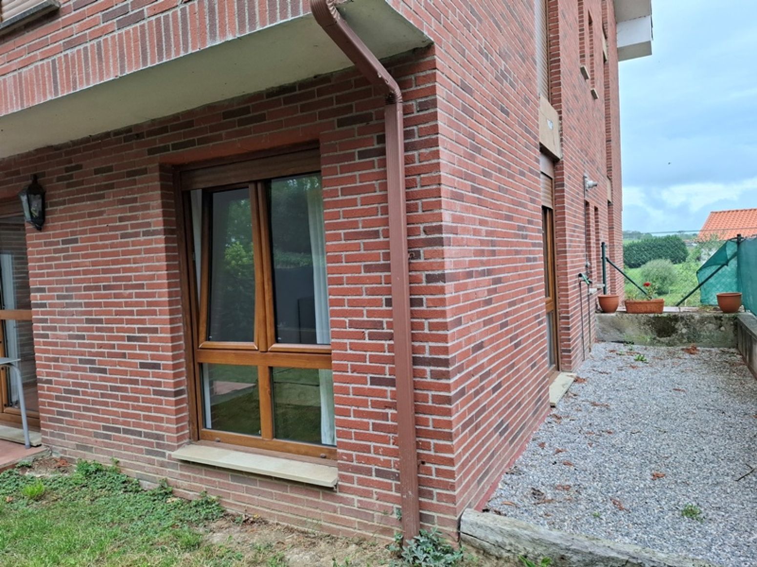 Vista exterior de Pis en venda en Reocín amb Calefacció, Jardí privat i Parquet