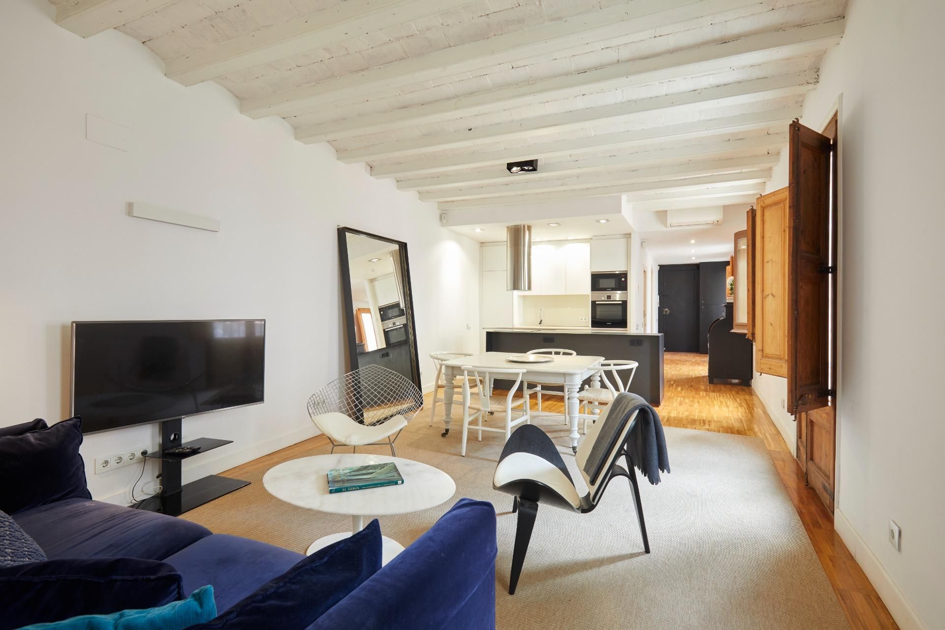 Living room of Apartment for sale in  Barcelona Capital  with Air Conditioner, Heating and Terrace