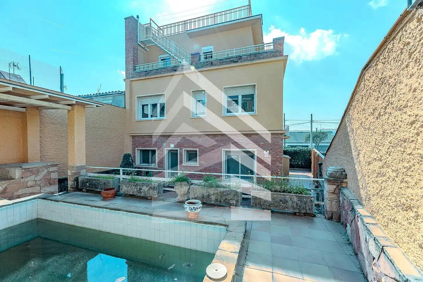 Exterior view of Houses for sale in Sant Quirze del Vallès  with Heating, Private garden and Terrace