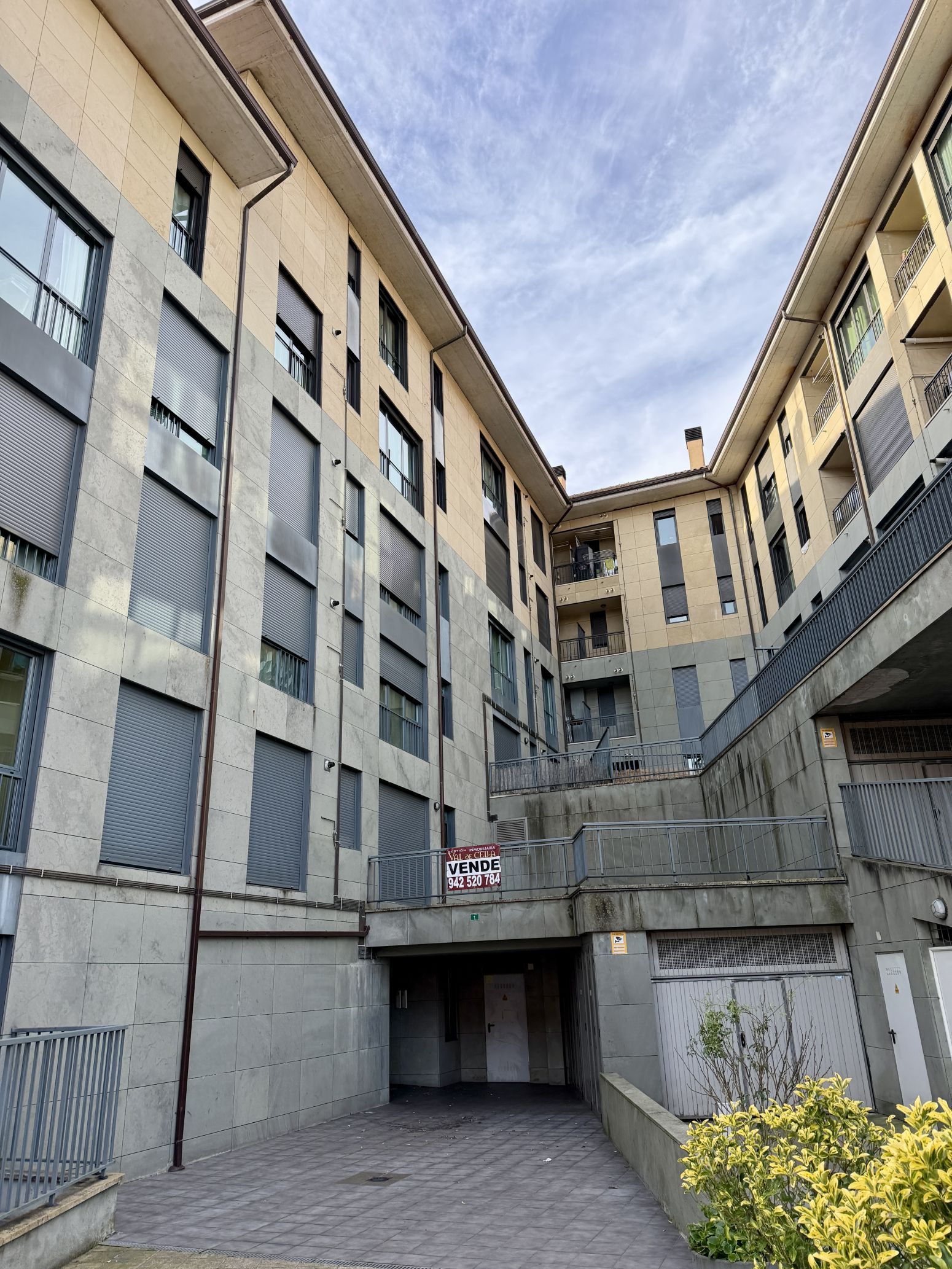 Vista exterior de Pis en venda en Liérganes amb Calefacció, Terrassa i Traster