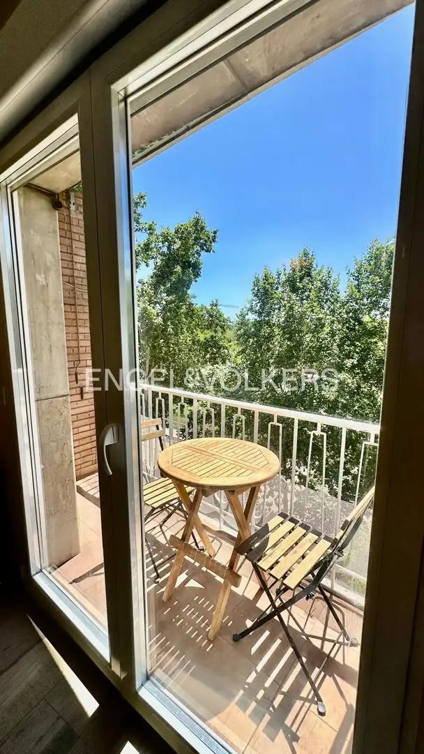 Balcony of Flat for rent in Madrid  with Air Conditioner, Heating and Furnished