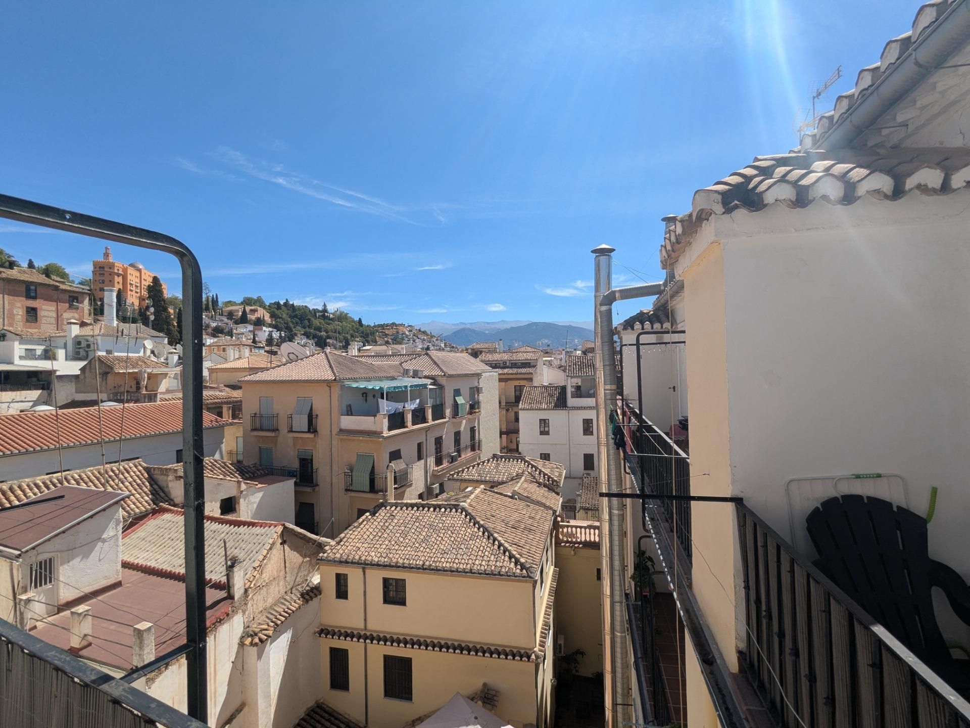 Vista exterior de Àtic en venda en  Granada Capital amb Aire condicionat, Calefacció i Terrassa