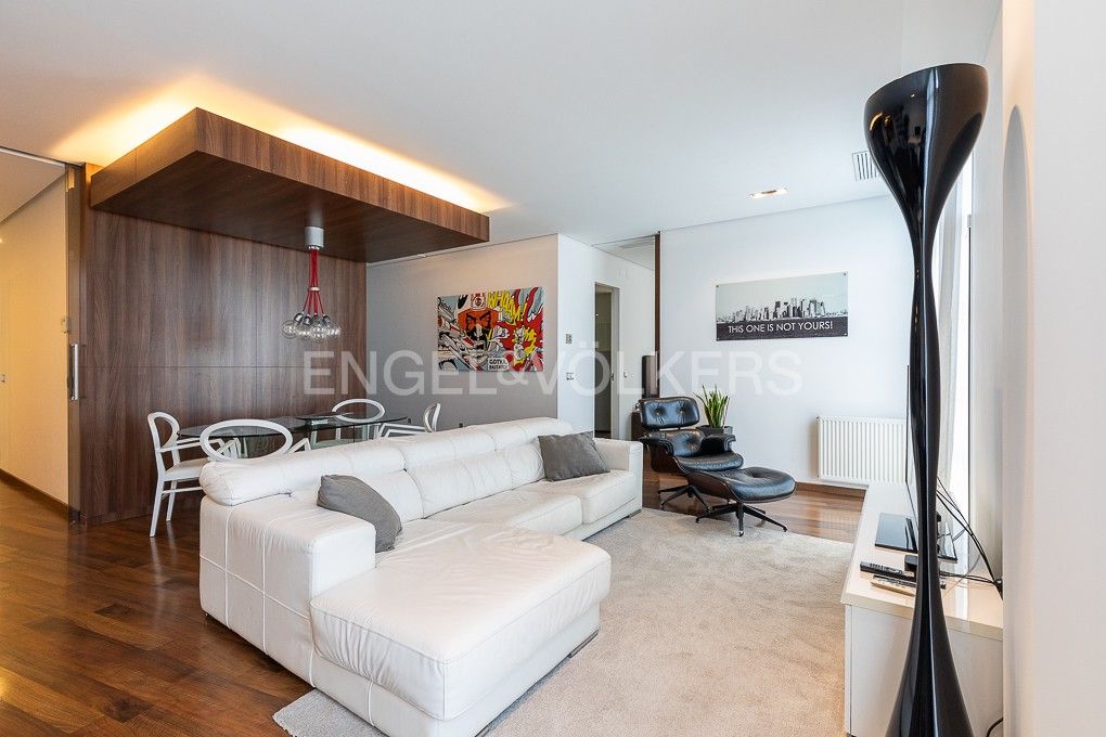 Sala d'estar de Apartament de lloguer en  Valencia Capital amb Aire condicionat, Calefacció i Moblat