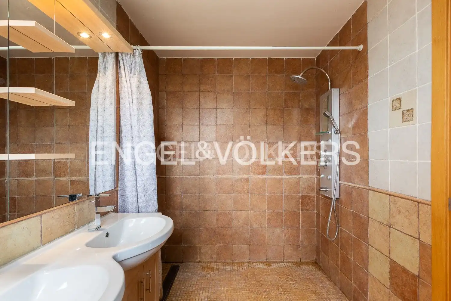Baño de Casa o chalet en venta en Bétera con Aire acondicionado, Calefacción y Jardín privado