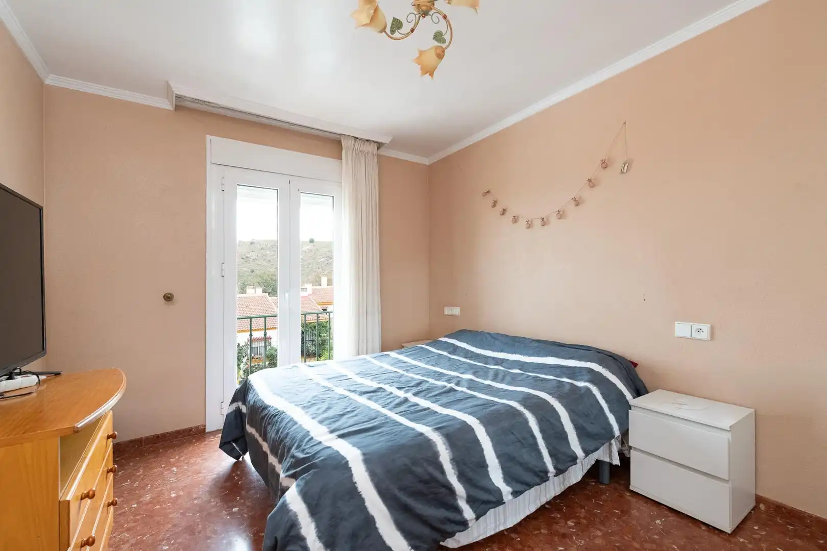 Habitación de Casa adosada en venta en Málaga con Aire acondicionado, Jardín privado y Terraza