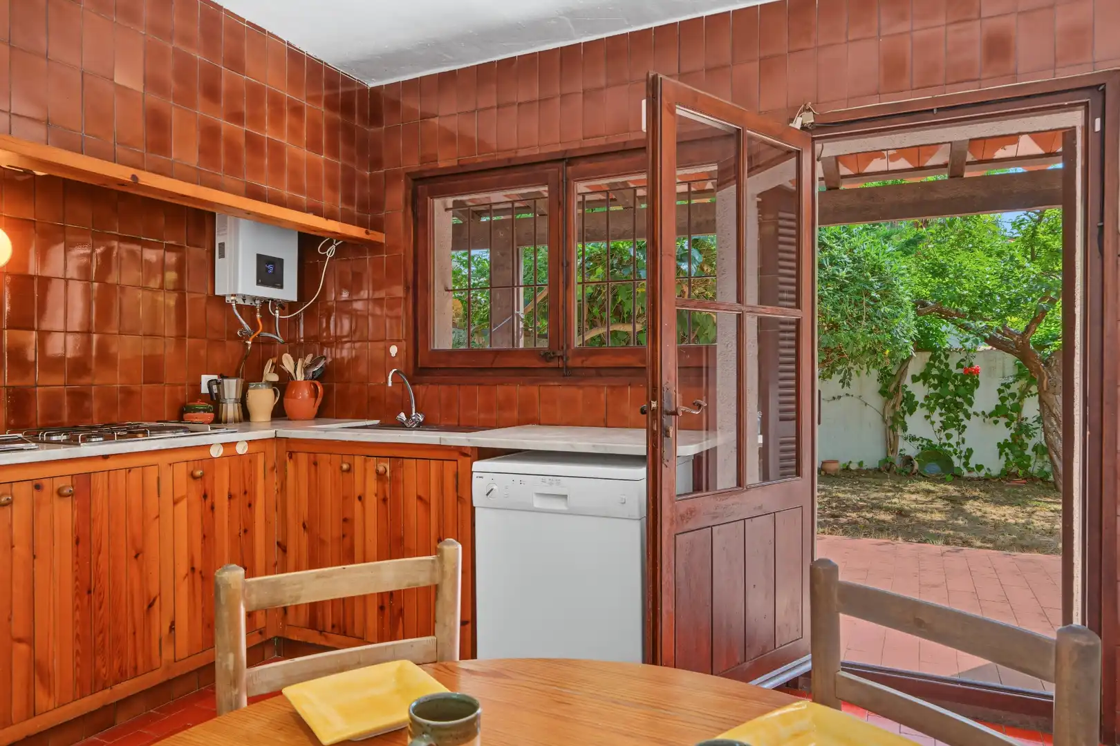 Cocina de Casa o chalet en venta en L'Escala con Jardín privado, Terraza y Trastero