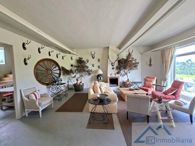 Casa-chalet en Venta en Ribamontán al Monte