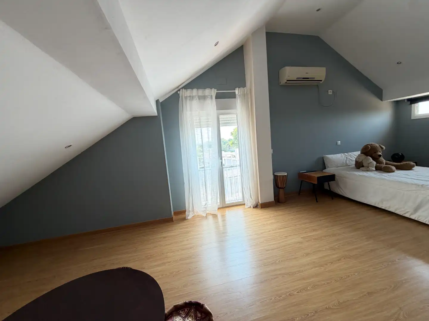 Sala d'estar de Casa o xalet en venda en Espartinas amb Aire condicionat, Terrassa i Traster