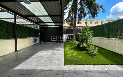 Jardí de Casa o xalet en venda en Collado Villalba amb Aire condicionat, Terrassa i Piscina