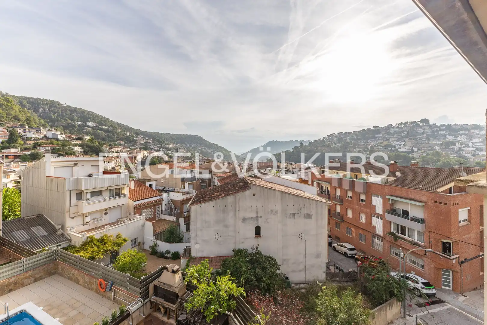 Vista exterior de Casa adosada en venda en Vallirana, Barcelona