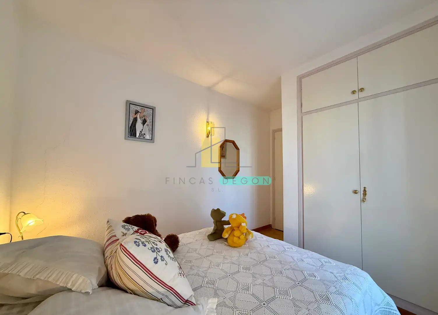 Dormitori de Apartament en venda en Roses amb Calefacció, Moblat i Forn