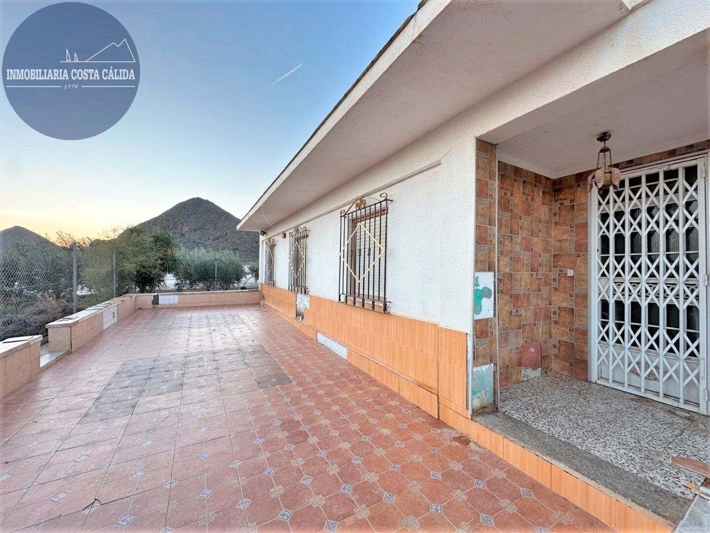 Vista exterior de Finca rústica en venda en Águilas amb Jardí privat, Terrassa i Traster