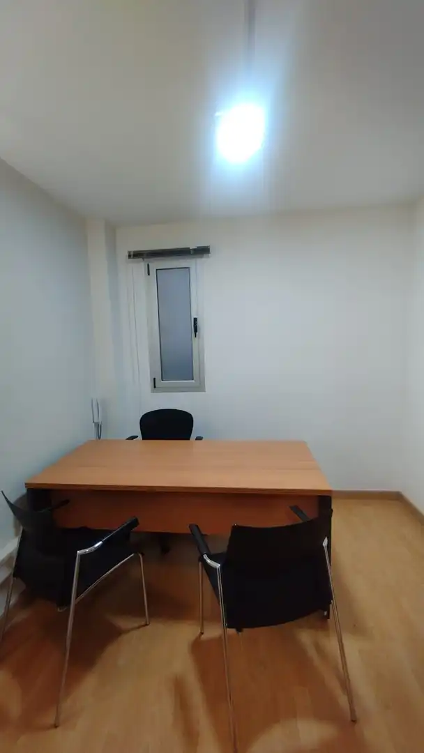 Office for rent in Barcelona  with Air Conditioner, Heating and Furnished