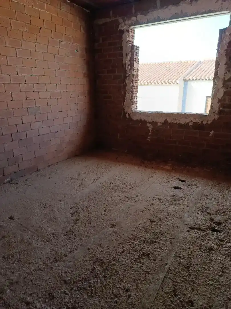 Casa adosada en venta en Abengibre con Balcón