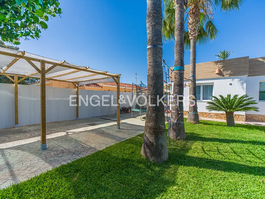 Terraza de Casa o chalet en venta en Sant Joan d'Alacant con Aire acondicionado, Calefacción y Jardín privado