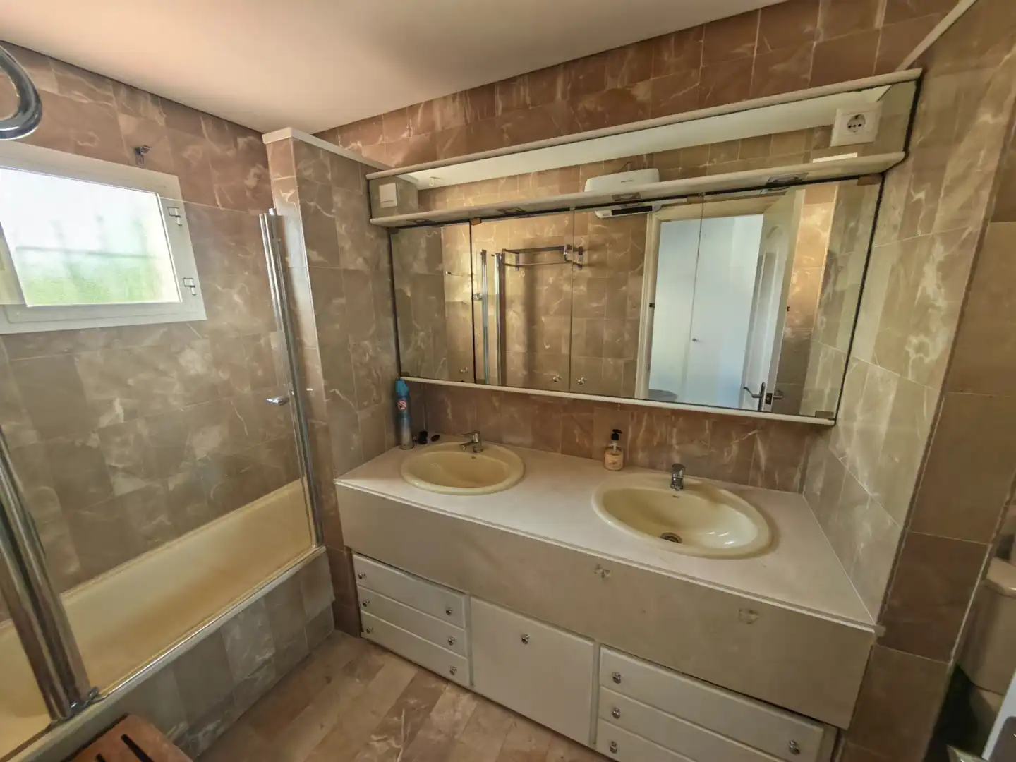 Baño de Casa o chalet en venta en Alhaurín de la Torre con Aire acondicionado, Calefacción y Jardín privado