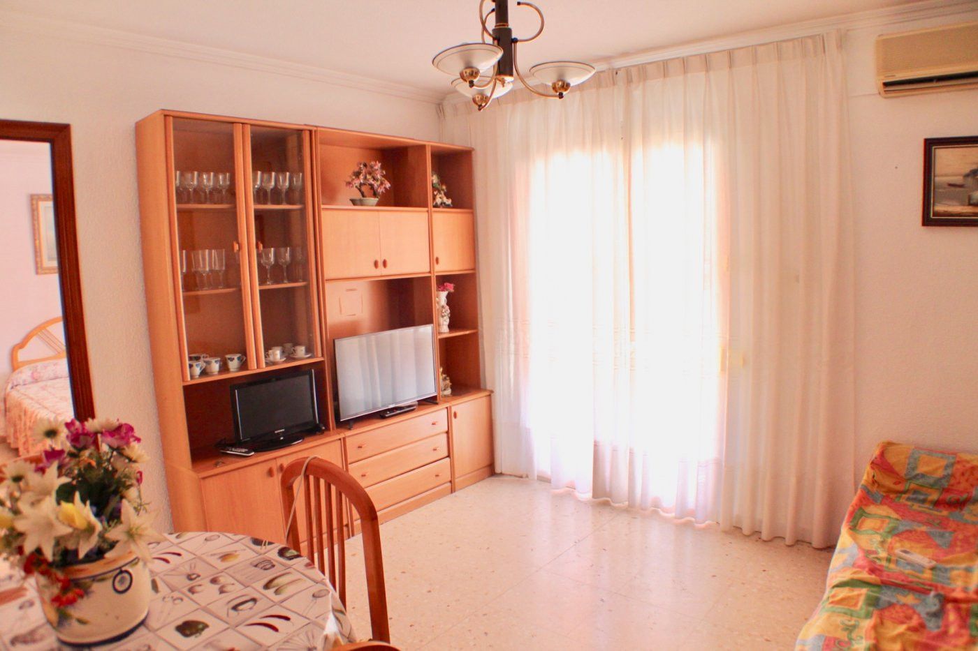 Sala de estar de Apartamento en venta en Benidorm con Aire acondicionado y Terraza