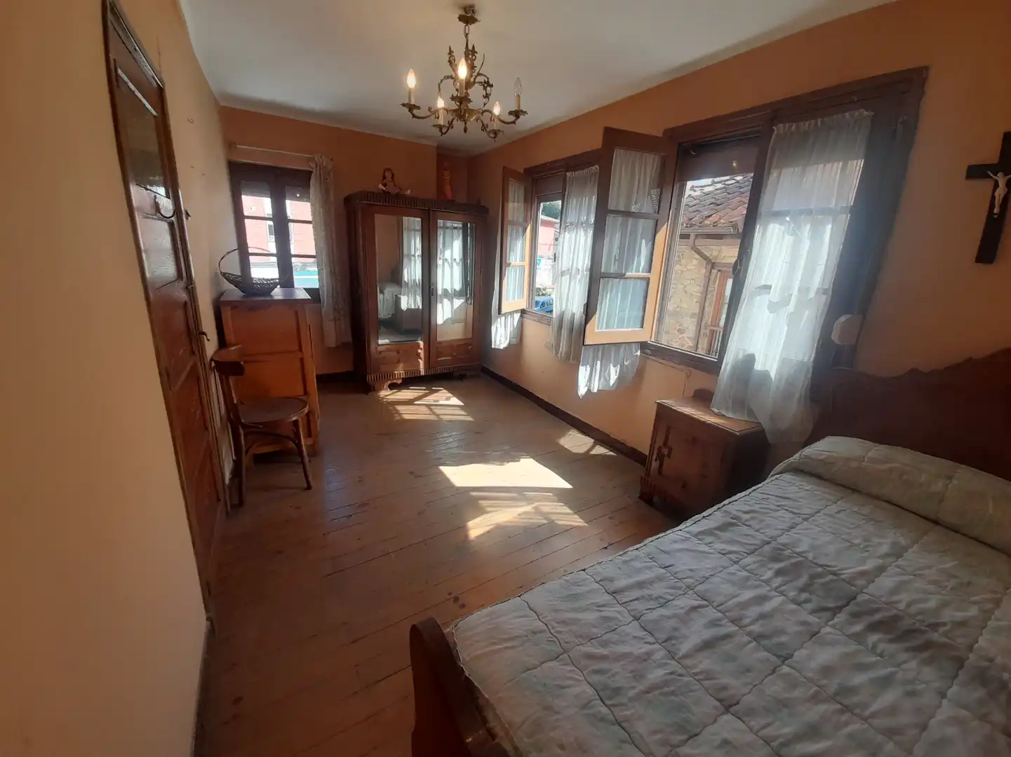Dormitori de Casa o xalet en venda en Laviana amb Calefacció i Traster
