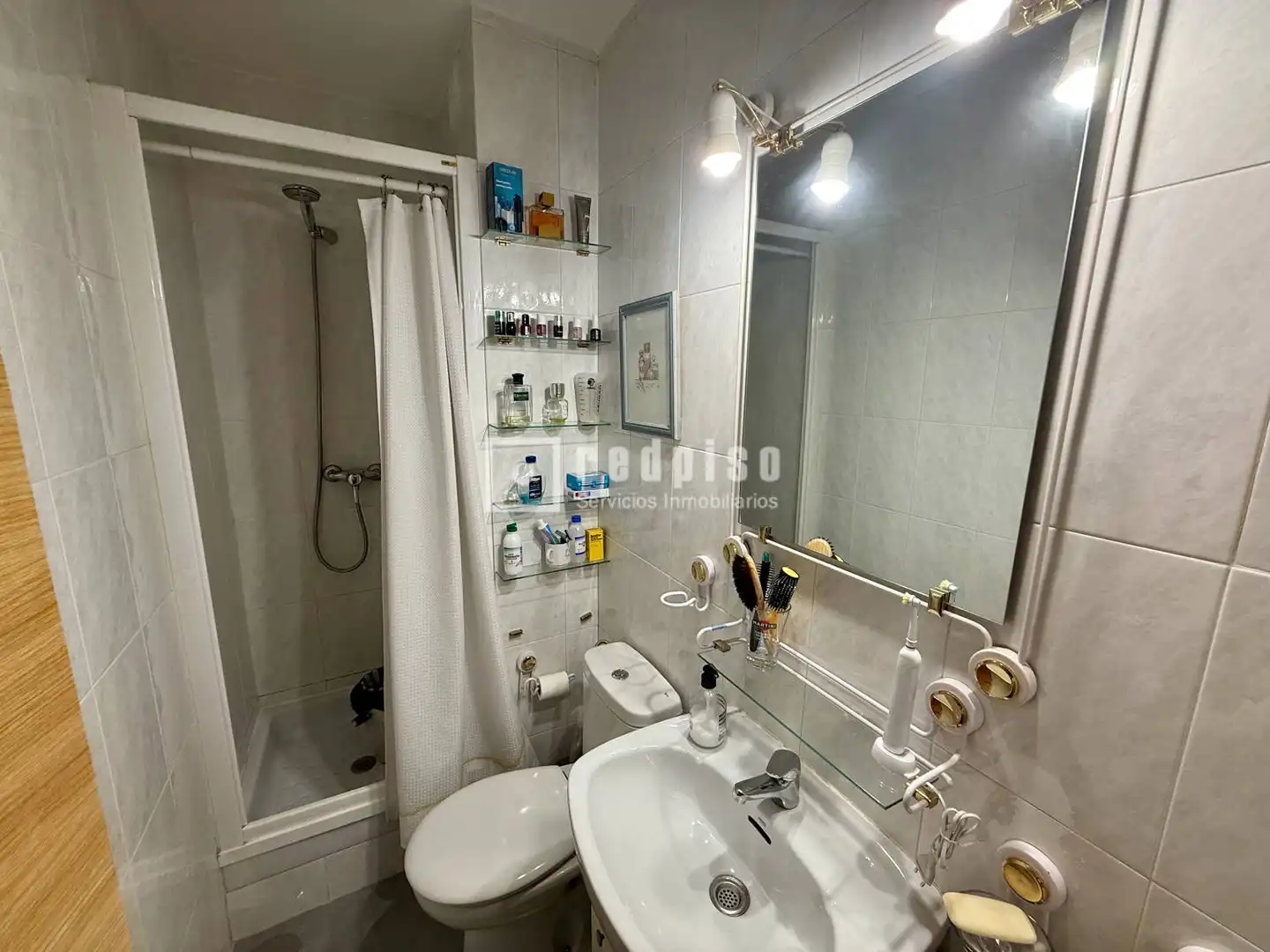 Badezimmer von Wohnung zum Verkauf in Madrid mit Klimaanlage, Heizung und Privatgarten