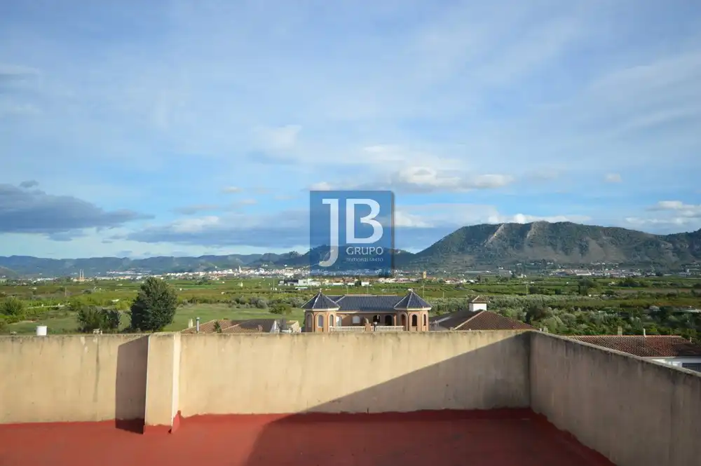 Vista exterior de Casa adosada en venda en Rotglà i Corbera