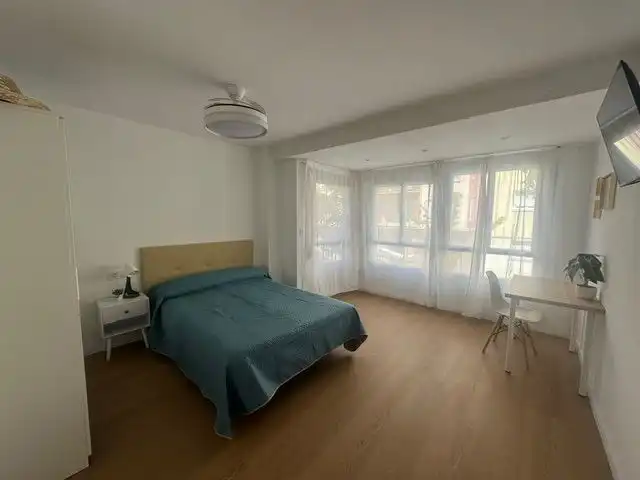 Schlafzimmer von Wohnung zur Miete in Alcoy / Alcoi mit Heizung, Abstellraum und Möbliert