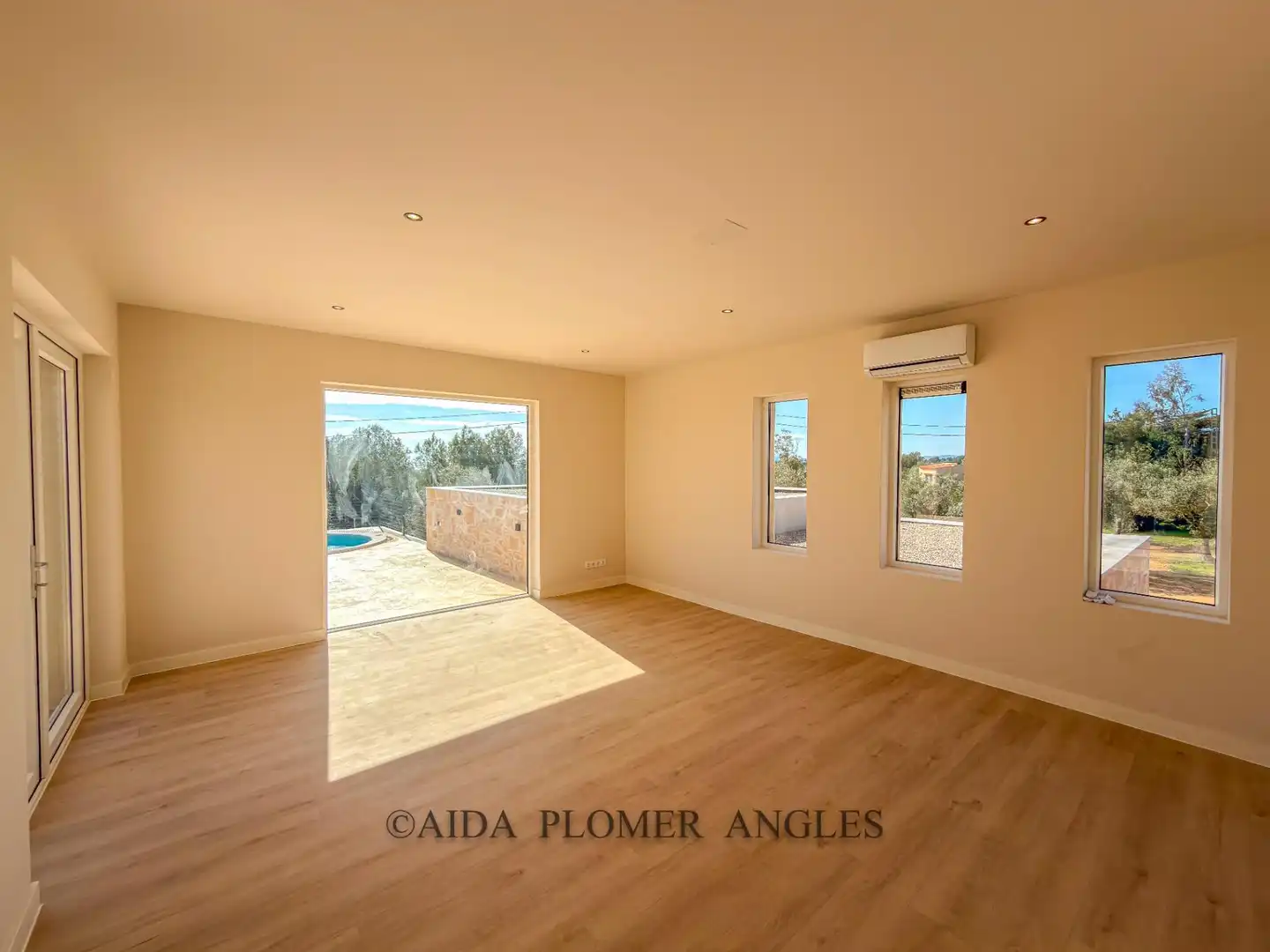 Sala d'estar de Casa o xalet en venda en San Jorge / Sant Jordi amb Aire condicionat, Calefacció i Jardí privat