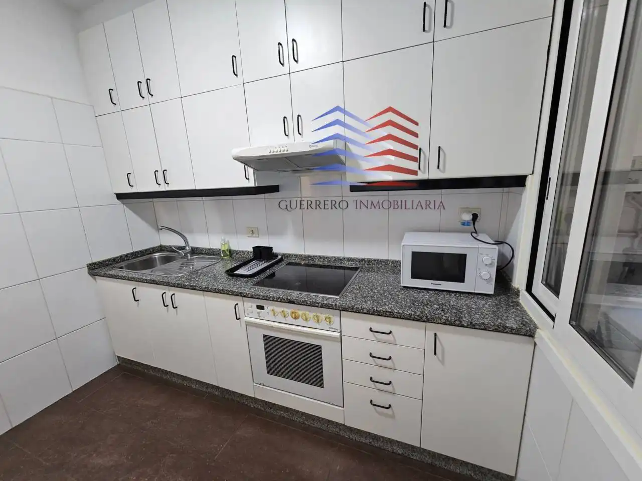 Kitchen of Flat for rent in Ourense Capital   with Heating, Furnished and Balcony