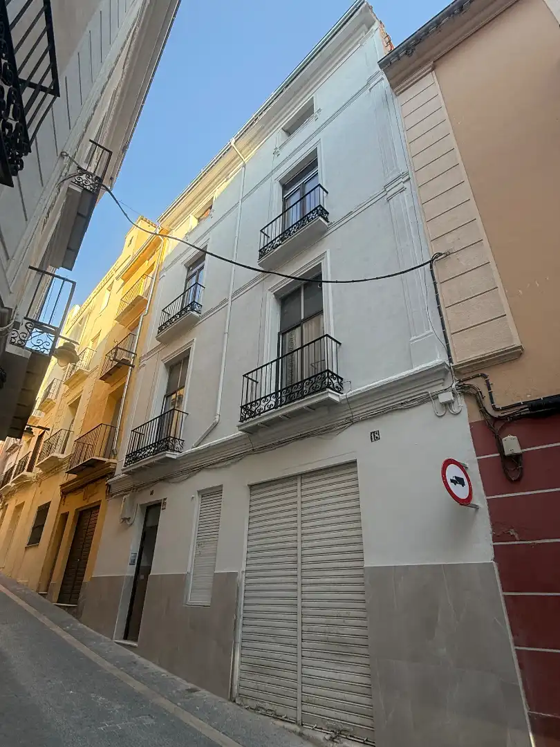 Vista exterior de Piso para compartir en Ontinyent con Aire acondicionado, Calefacción y Parquet