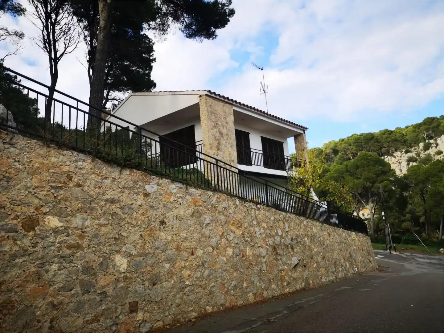 Vista exterior de Casa o chalet en venta en L'Estartit con Balcón