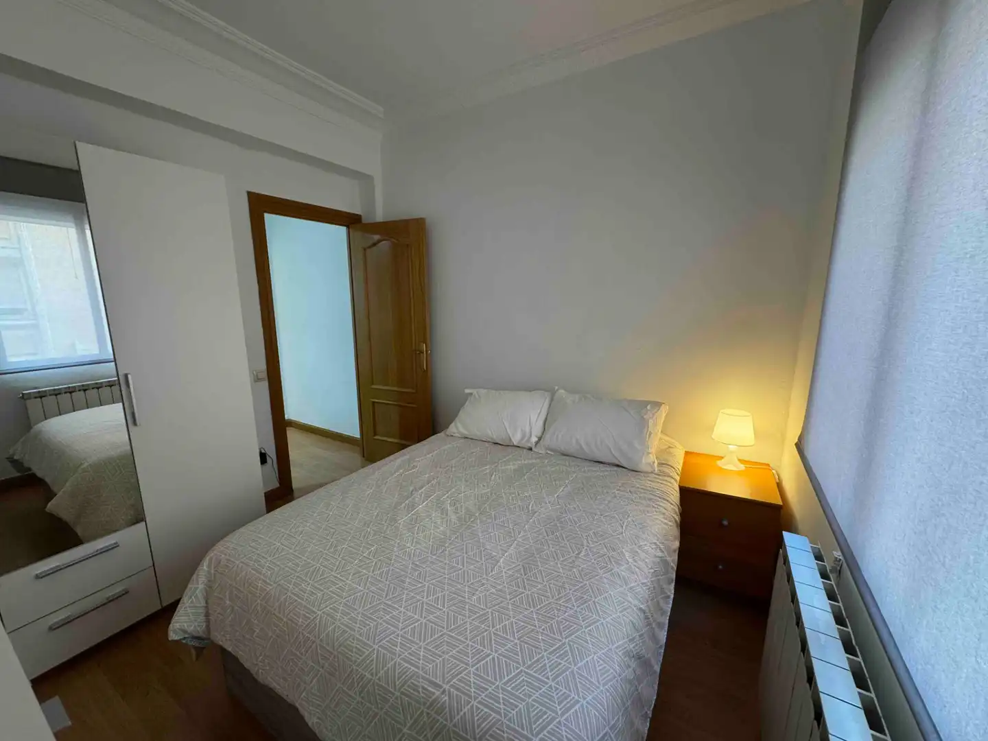 Habitación de Piso de alquiler en Zaragoza con Calefacción, Amueblado y Horno