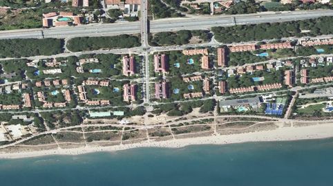 Photo 3 of Flat for sale in Calle Cunit, Passeig Maragall, Gavà