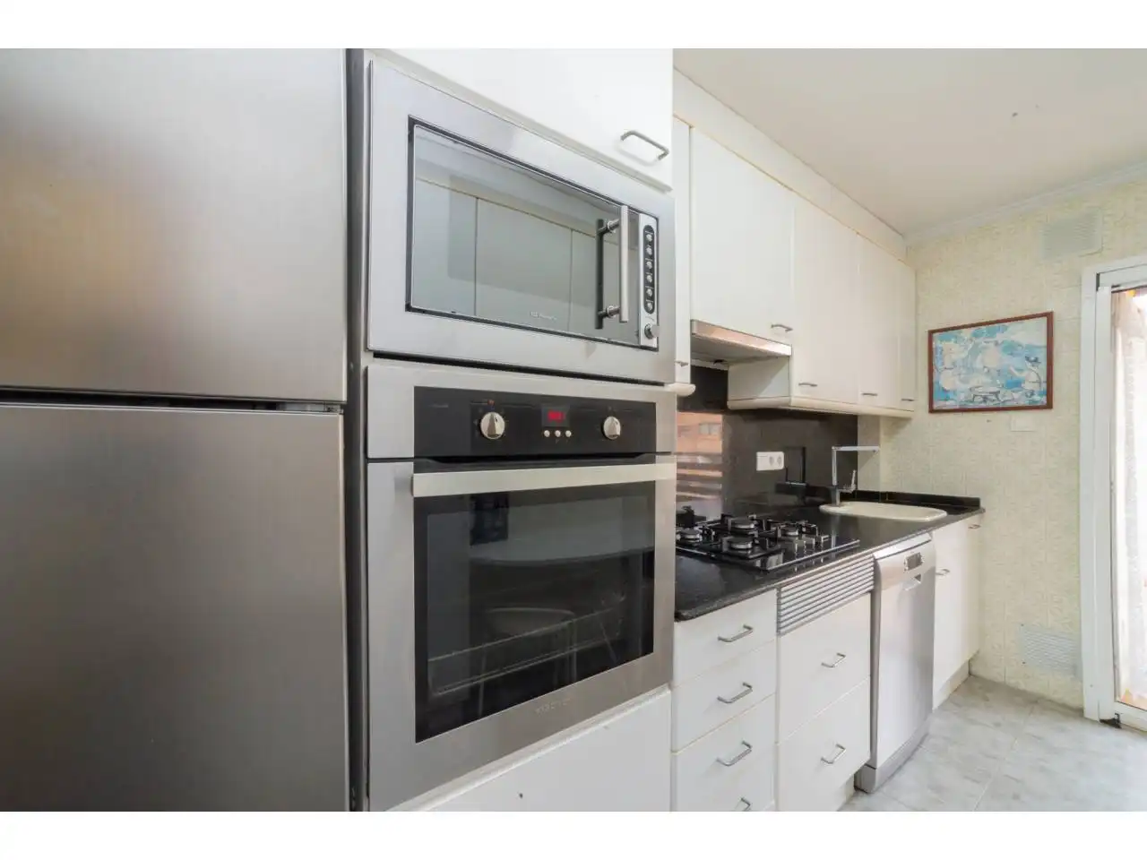 Kitchen of Flat for sale in Valencia  with Air Conditioner, Terrace and Furnished