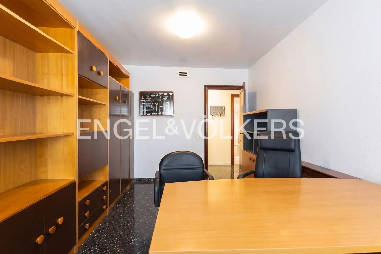 Flat for sale in Valencia  with Air Conditioner, Heating and Balcony