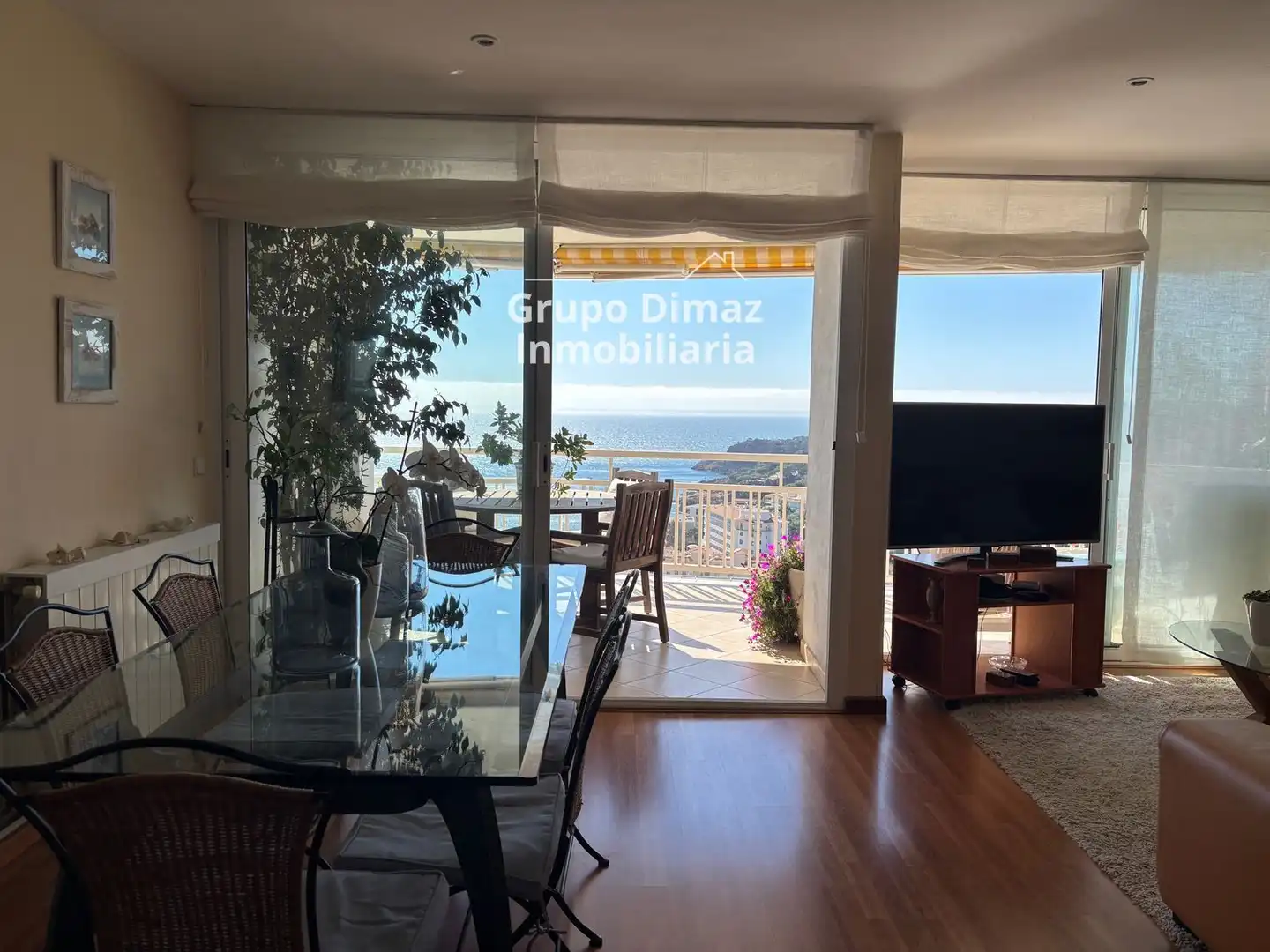 Sala de estar de Ático en venta en Sant Feliu de Guíxols con Calefacción, Terraza y Piscina