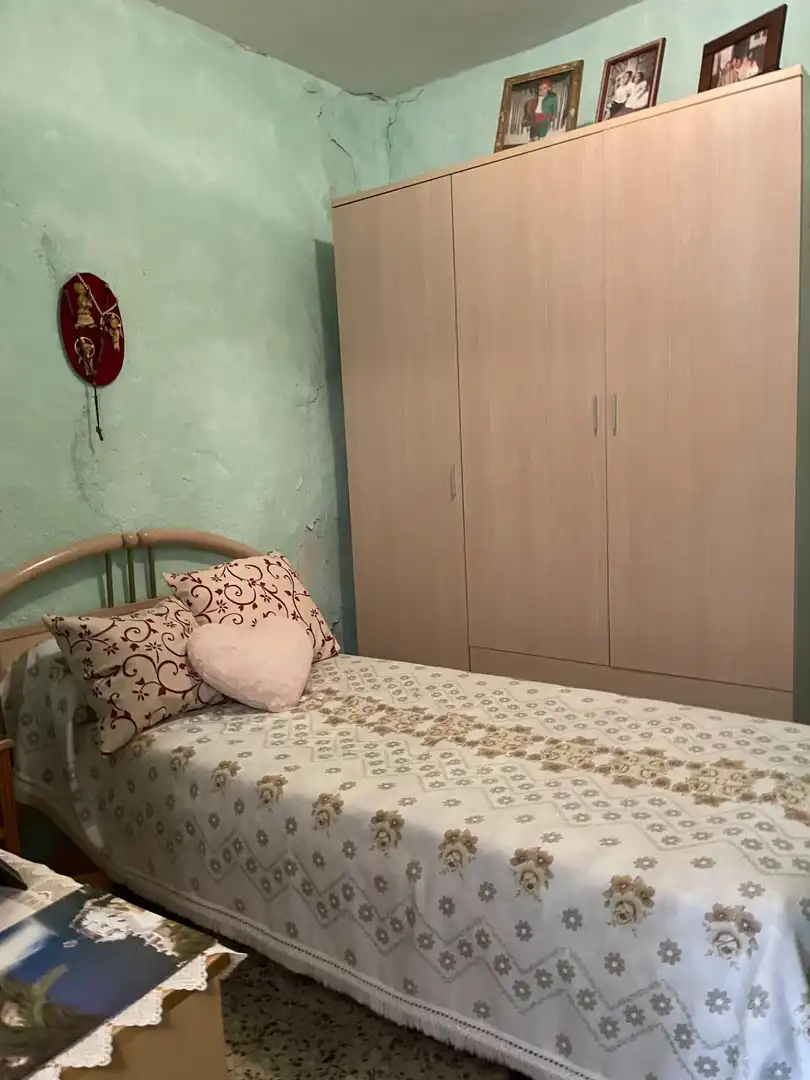 Habitación de Casa o chalet en venta en Calles con Amueblado